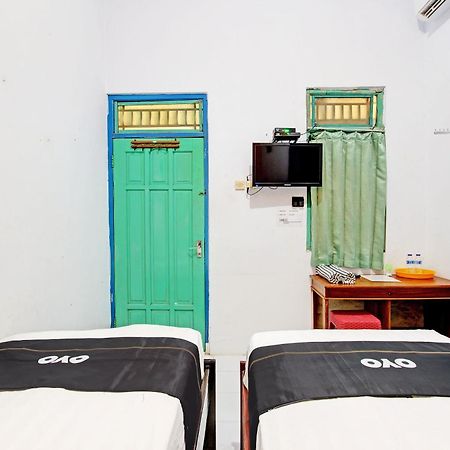 Capital O 92929 Hotel New Tirta Kencana Syariah Тегал Экстерьер фото