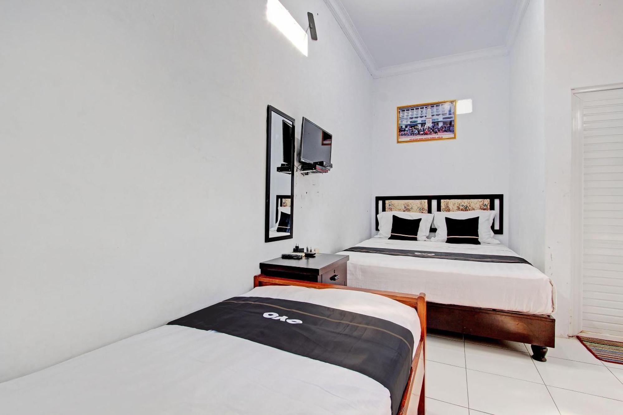 Capital O 92929 Hotel New Tirta Kencana Syariah Тегал Экстерьер фото